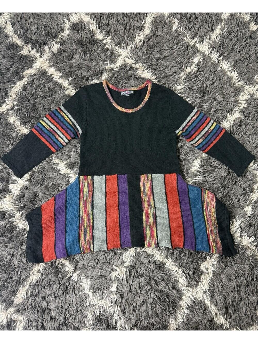 The Pyramid Collection Long Sleeve Asymmetric Sweater Black Knit Size Small